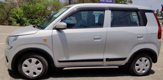 https://images10.gaadi.com/usedcar_image/4538022/original/processed_bf098fc3cdb9f44da28e586879625efd.jpeg?imwidth=6400