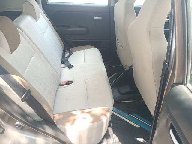 https://images10.gaadi.com/usedcar_image/4538047/original/d31baec4ce4080f22a851f0343e783dc.jpg?imwidth=6402