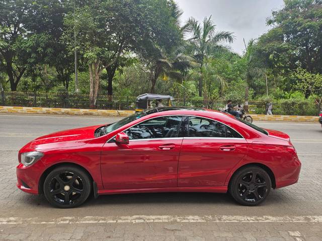 https://images10.gaadi.com/usedcar_image/4538051/original/82a61616ed104f8c0f2565c12b1f568a.jpg?imwidth=6402