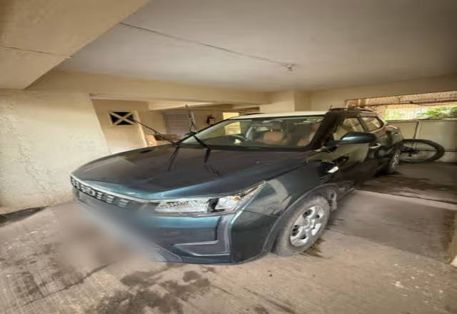 https://images10.gaadi.com/usedcar_image/4538071/original/990dc79b-0009-4e12-8d73-62fff520115b.?imwidth=6401