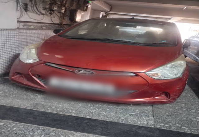 https://images10.gaadi.com/usedcar_image/4538076/original/81c00166-753d-4927-8ad1-36f54b391274.?imwidth=6400