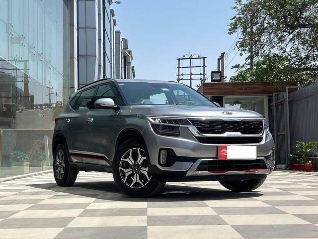 https://images10.gaadi.com/usedcar_image/4538108/original/processed_f67110b2966aa29641cde520f4b6cb69.jpg?imwidth=6400