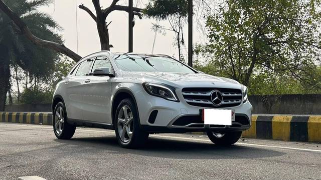 https://images10.gaadi.com/usedcar_image/4538117/original/processed_53b663753fda36d0cc2167186a8d5dd2.jpg?imwidth=6400