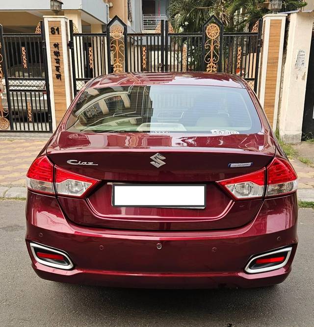 https://images10.gaadi.com/usedcar_image/4538124/original/processed_0c191be59ad10bbeaddfbd46e710a0dd.jpg?imwidth=6402