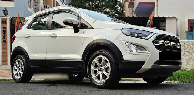 https://images10.gaadi.com/usedcar_image/4538128/original/processed_f0fff9997450f3b772f3b03aab4167dd.jpg?imwidth=6400