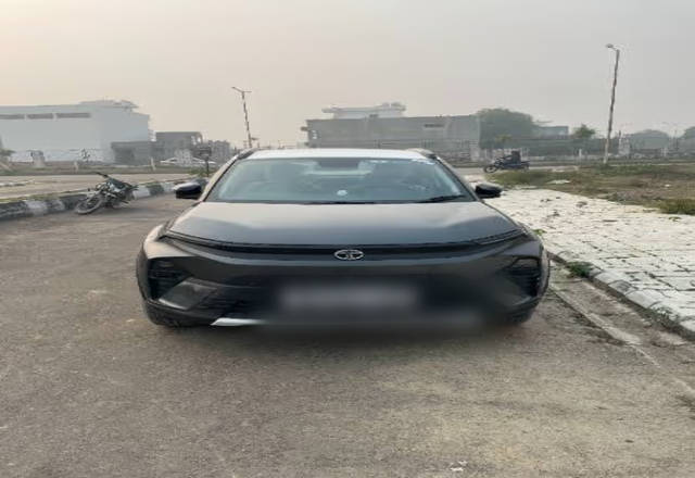 https://images10.gaadi.com/usedcar_image/4538132/original/909f1caa-4987-4725-a31f-7885080d18c0.?imwidth=6400