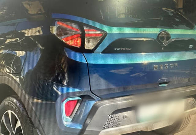 https://images10.gaadi.com/usedcar_image/4538148/original/d2d9f9bc-9c42-4ae3-a1fd-4cca59396dc1.?imwidth=6401