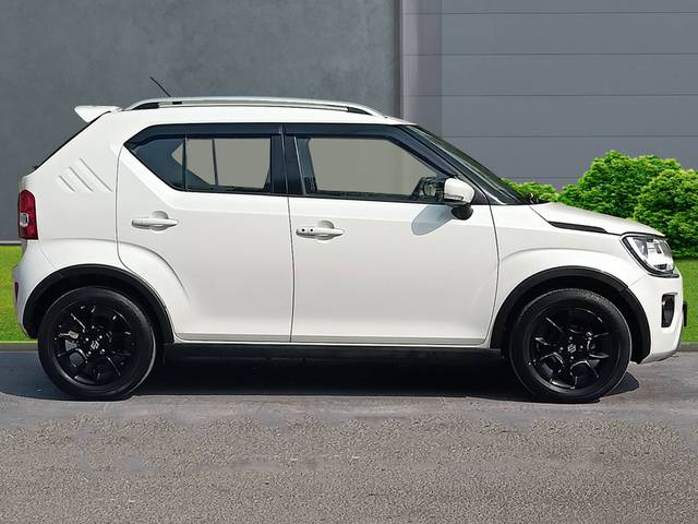 https://images10.gaadi.com/usedcar_image/4538151/original/5adb2de690b244d68e37ed772b1cc5af.jpg?imwidth=6401