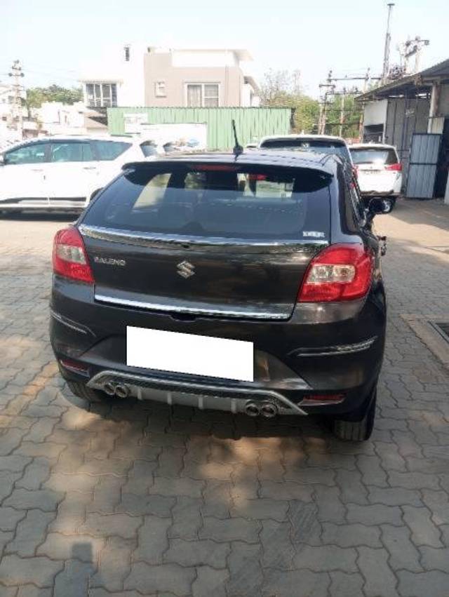 https://images10.gaadi.com/usedcar_image/4538158/original/processed_1cef716e-de66-4e56-9093-80db0d92a6d1.jpg?imwidth=6401