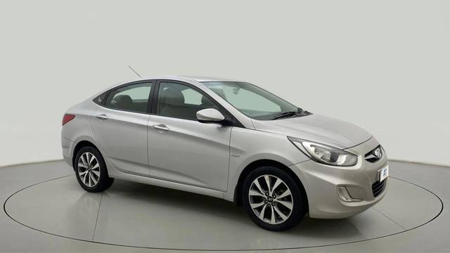 https://images10.gaadi.com/usedcar_image/4538166/original/eca0dfffcfc87d33cfb5f02801abeda9.jpg?imwidth=6400