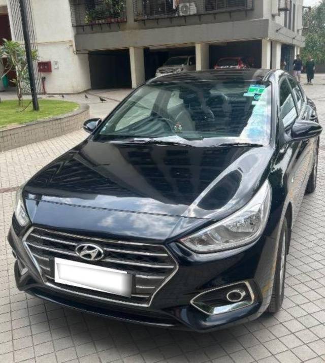 https://images10.gaadi.com/usedcar_image/4538185/original/processed_processed_9b244da7-45f7-4171-93e8-0171cdb9e396.jpeg?imwidth=6401