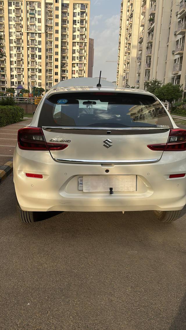 https://images10.gaadi.com/usedcar_image/4538213/original/704281c5-2697-4a22-a910-205d5e5c3ba2.jpg?imwidth=6401