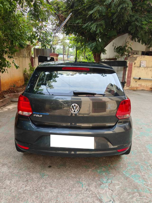 https://images10.gaadi.com/usedcar_image/4538227/original/processed_d3fcf8c154e1a60fffd87f9020ca221b.jpg?imwidth=6402