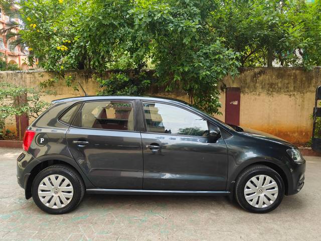 https://images10.gaadi.com/usedcar_image/4538227/original/processed_f0a8ae83066640b5d16f732ca8b5315f.jpg?imwidth=6401
