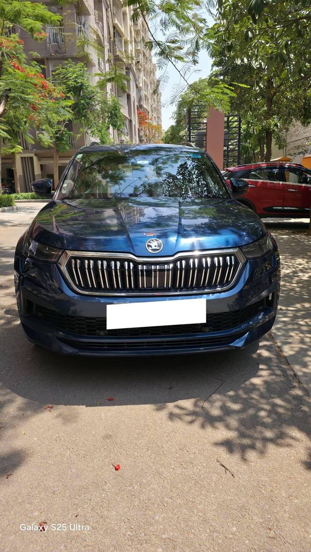 https://images10.gaadi.com/usedcar_image/4538242/original/processed_5aa8d3f0e293f8e37ce0e095f769023f.jpg?imwidth=6400