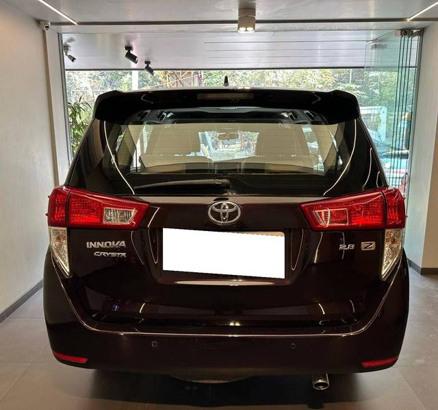 https://images10.gaadi.com/usedcar_image/4538259/original/processed_a801f1b203d31281e6cc7a43962f7412.jpeg?imwidth=6402