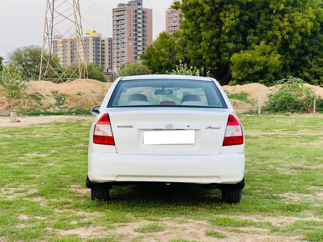 https://images10.gaadi.com/usedcar_image/4538262/original/processed_d8483c3c01e2f6698f58210384913f82.jpg?imwidth=6402
