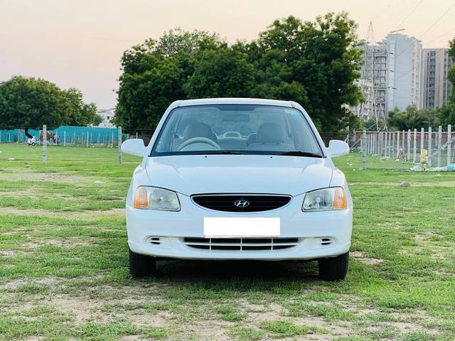 https://images10.gaadi.com/usedcar_image/4538262/original/processed_fdd9953bf29100ac5ee737b8fa79caf5.jpg?imwidth=6400