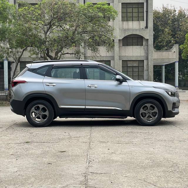 https://images10.gaadi.com/usedcar_image/4538270/original/ee955c696244856ef7ac23a87eacf70d.jpg?imwidth=6401