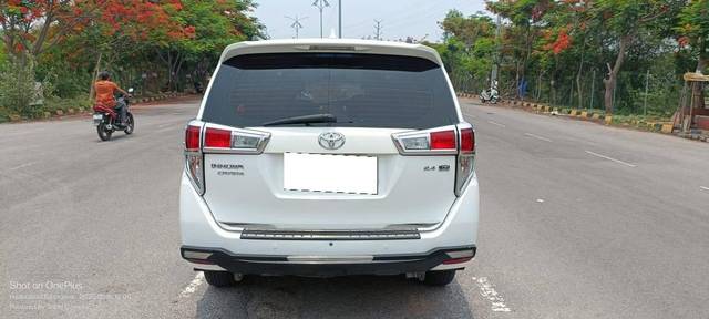 https://images10.gaadi.com/usedcar_image/4538283/original/processed_b76a604040314e6709105fa8fc140472.jpg?imwidth=6402