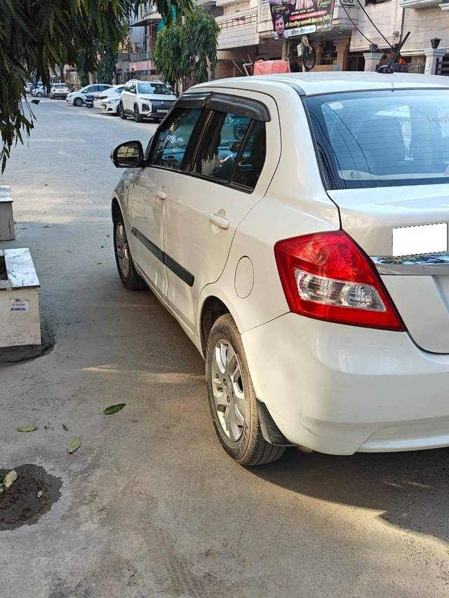 https://images10.gaadi.com/usedcar_image/4538288/original/processed_5ea8f7bd2b6b7cdf58851b0e46120dcc.jpg?imwidth=6402