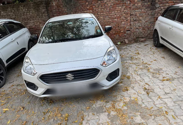 https://images10.gaadi.com/usedcar_image/4538305/original/c03e4ef3-24ee-48c8-9f60-d2dcea60f8a8.?imwidth=6401