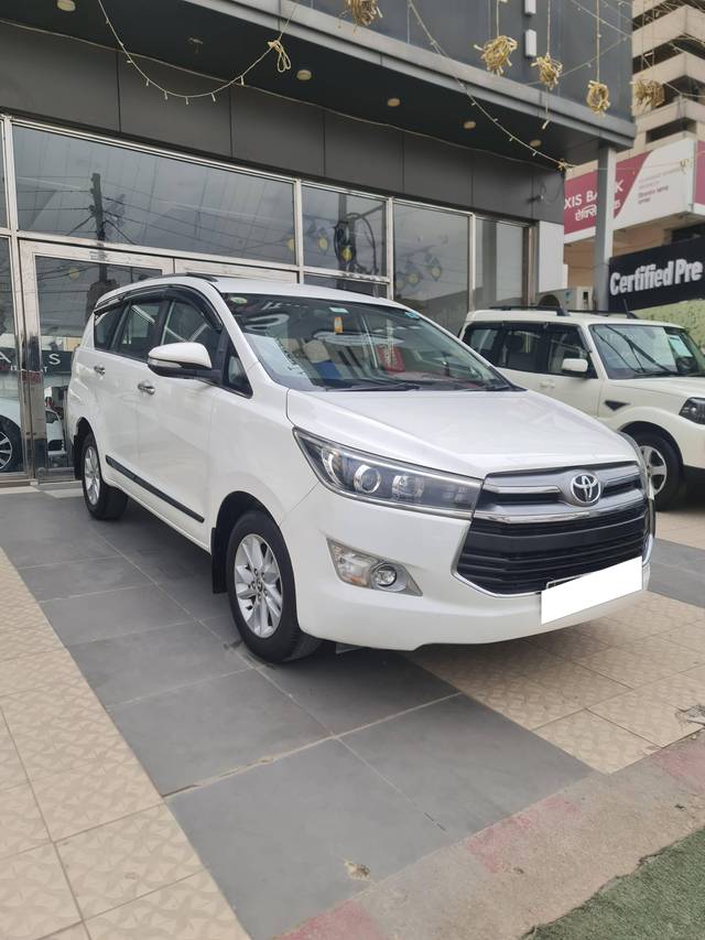 https://images10.gaadi.com/usedcar_image/4538313/original/processed_1d78c5d282d18f21206f6ead546d05ab.jpg?imwidth=6400