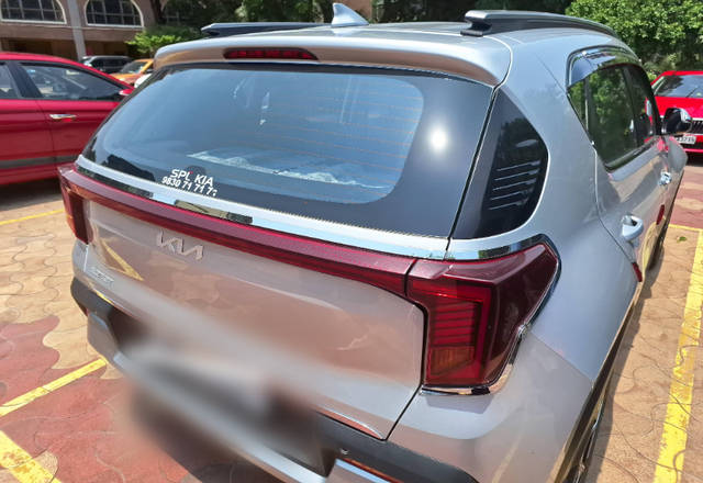 https://images10.gaadi.com/usedcar_image/4538341/original/71c45dcd-fb99-4248-b1ca-484e8506393f.?imwidth=6402