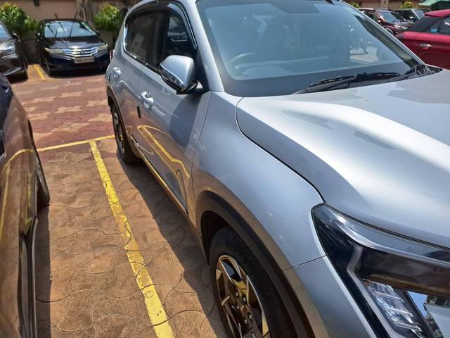 https://images10.gaadi.com/usedcar_image/4538341/original/processed_92f0d5d2-efe5-40c4-8df6-3e7b5cf6391e.jpg?imwidth=6401