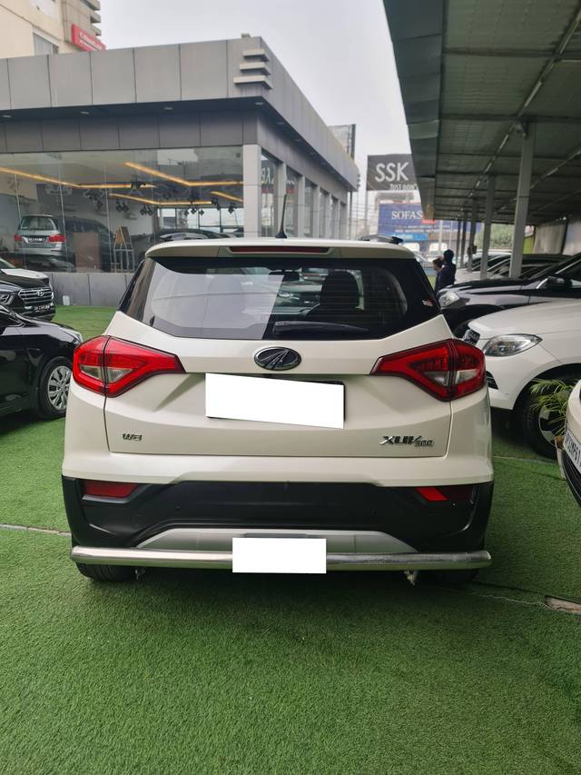 https://images10.gaadi.com/usedcar_image/4538378/original/processed_f9f7613a334a5a70b0fa6560e70ef56f.jpg?imwidth=6401