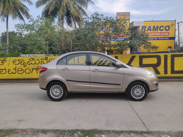 https://images10.gaadi.com/usedcar_image/4538402/original/09f81c50a447f0c6c9e1c46571b36a39.jpg?imwidth=6401