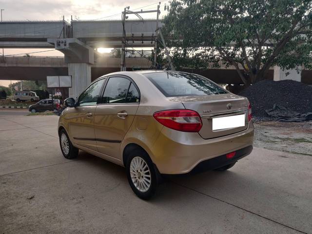 https://images10.gaadi.com/usedcar_image/4538402/original/processed_372e4cab75321e993c13015815ea6064.jpg?imwidth=6402