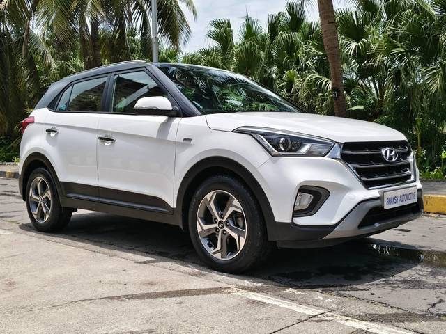 https://images10.gaadi.com/usedcar_image/4538421/original/processed_c99d28b8836278a0d2f41bd082d781c5.jpg?imwidth=6400