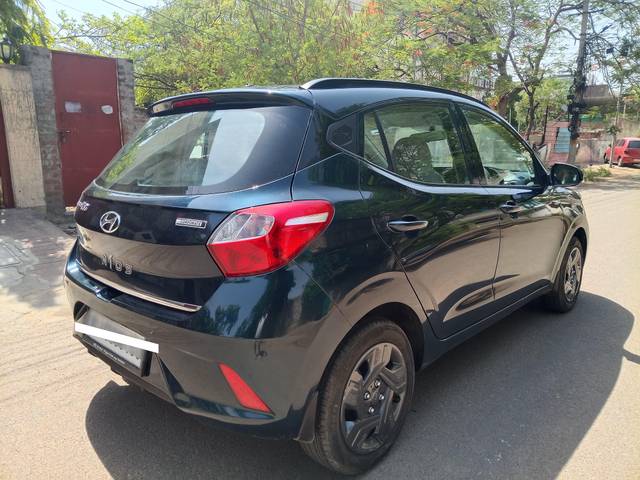 https://images10.gaadi.com/usedcar_image/4538424/original/processed_ec403c6b7ddecb914102c1c207b9058d.jpg?imwidth=6402