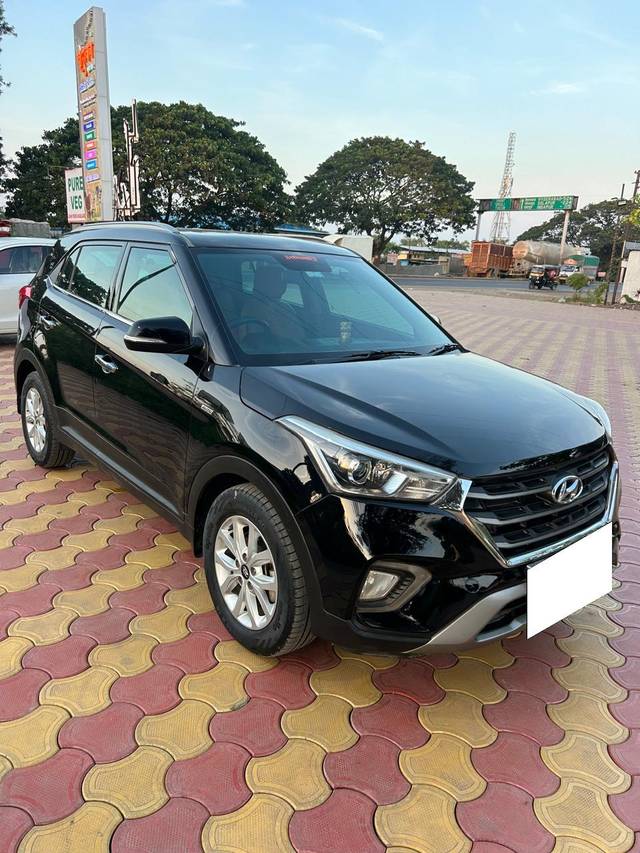 https://images10.gaadi.com/usedcar_image/4538433/original/processed_22faa739-6315-44bc-bd41-d751f81e6280.jpg?imwidth=6400