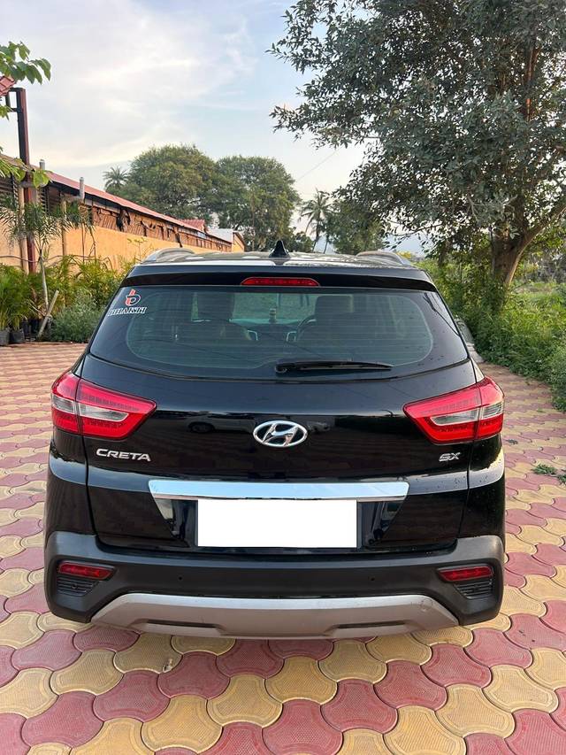 https://images10.gaadi.com/usedcar_image/4538433/original/processed_ecb9ebdf-abf8-4c64-a428-71501d5236f0.jpg?imwidth=6402