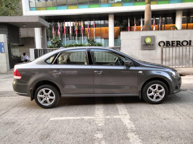 https://images10.gaadi.com/usedcar_image/4538443/original/processed_c618e2f209a08c533629d89e77aad2ae.jpeg?imwidth=6401