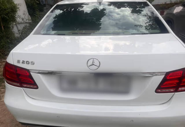 https://images10.gaadi.com/usedcar_image/4538446/original/e1e28c8d-ed22-4312-9d87-d8839ff93ceb.?imwidth=6401
