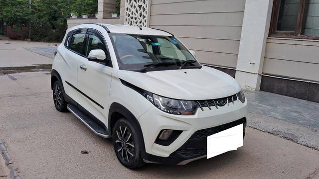 https://images10.gaadi.com/usedcar_image/4538456/original/processed_c4d1e5c9491726191fb7ffb35418cd1b.jpg?imwidth=6400