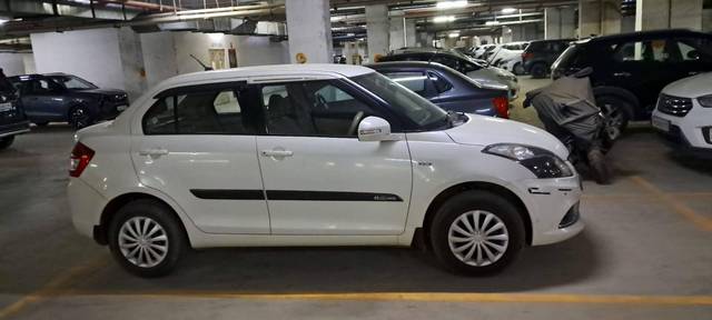https://images10.gaadi.com/usedcar_image/4538480/original/processed_1983ec14-1d23-4bc4-ad94-f36052d92a41.jpg?imwidth=6400