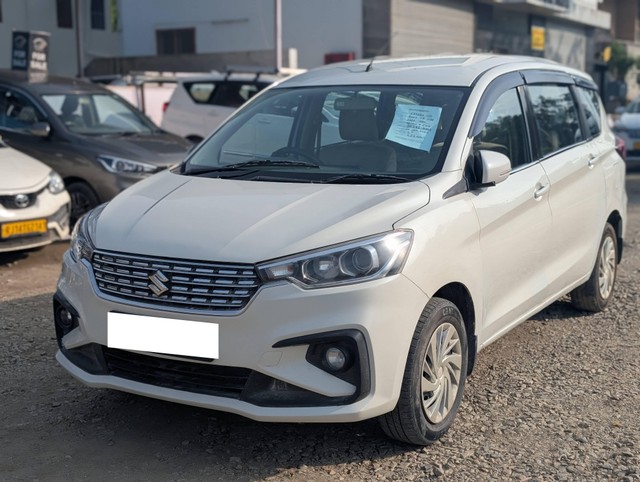 https://images10.gaadi.com/usedcar_image/4538532/original/processed_2ce13318-8d1f-47e8-8a87-a4aa6cc684c4.jpg?imwidth=6402