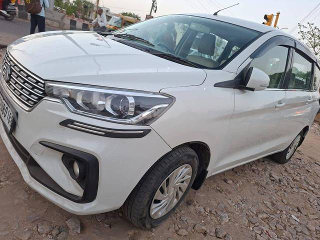 https://images10.gaadi.com/usedcar_image/4538532/original/processed_5707b7606f1f64e9c529a2c53c5882ea.jpg?imwidth=6402
