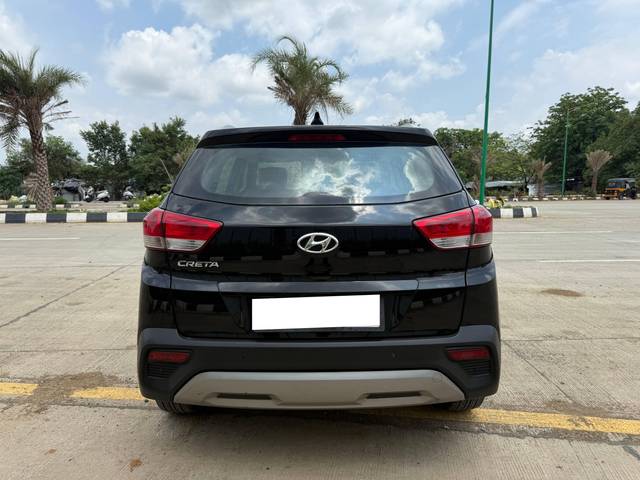 https://images10.gaadi.com/usedcar_image/4538562/original/processed_4dc301c7-bc9e-47f8-9b11-b83584f9e0eb.jpg?imwidth=6402
