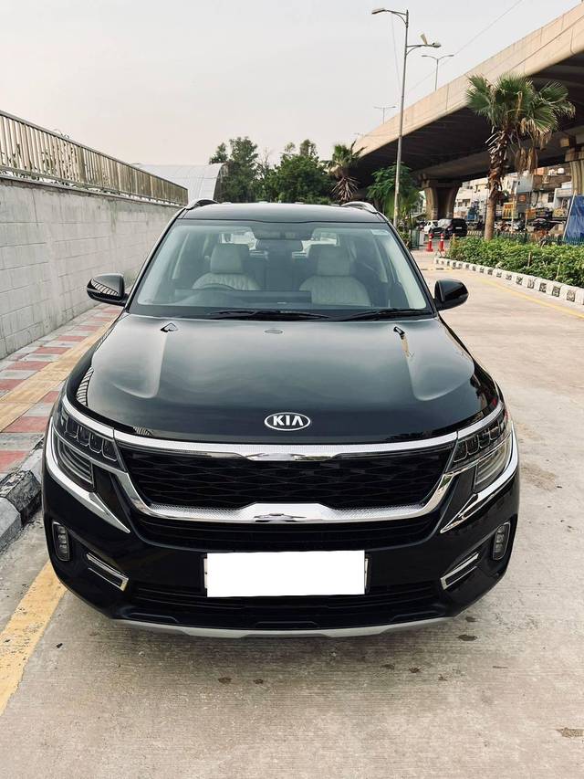 https://images10.gaadi.com/usedcar_image/4538565/original/processed_f3571c9a1c22605281f549aecd96ebfd.jpg?imwidth=6400