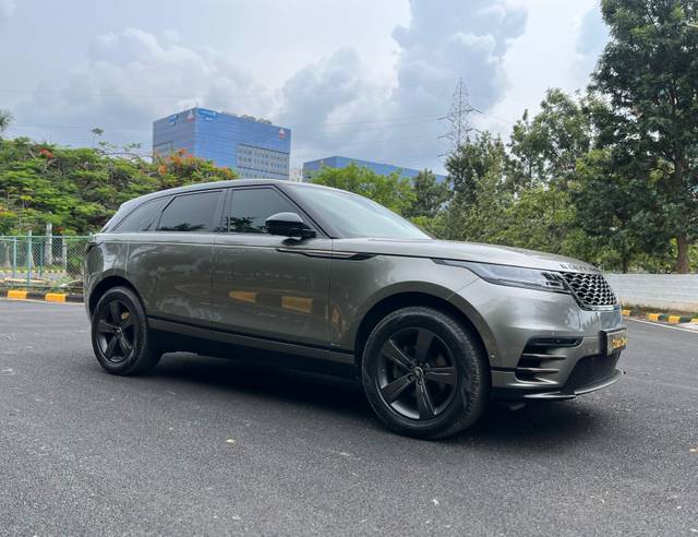 https://images10.gaadi.com/usedcar_image/4538580/original/637af52b713d6169d15bdbcdc3962960.jpg?imwidth=6400