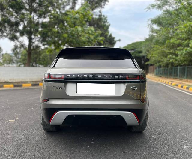 https://images10.gaadi.com/usedcar_image/4538580/original/processed_bed7e8756fe92d325245fe513208416c.jpg?imwidth=6401