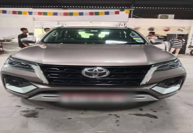https://images10.gaadi.com/usedcar_image/4538581/original/eaf8f0fa-d9bd-4d55-9e01-bff9597566d1.?imwidth=6400