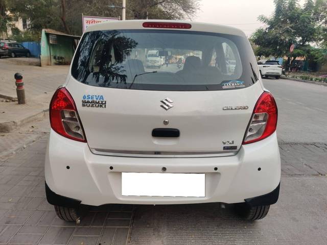 https://images10.gaadi.com/usedcar_image/4538597/original/processed_6fe2380c1492e6aaa2259229f252e98f.jpg?imwidth=6401
