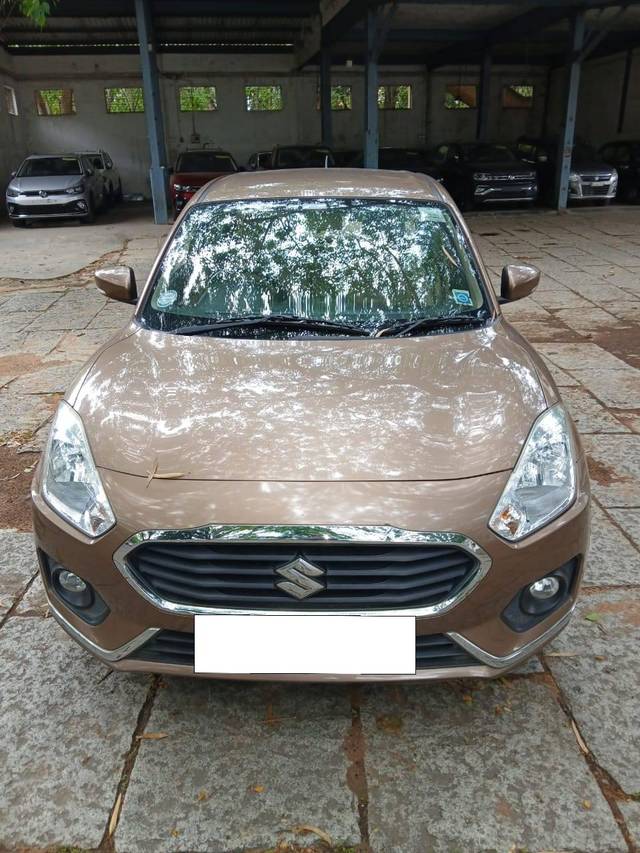 https://images10.gaadi.com/usedcar_image/4538648/original/processed_58951931bf527f0f5bb562f8bd47e38b.jpg?imwidth=6400