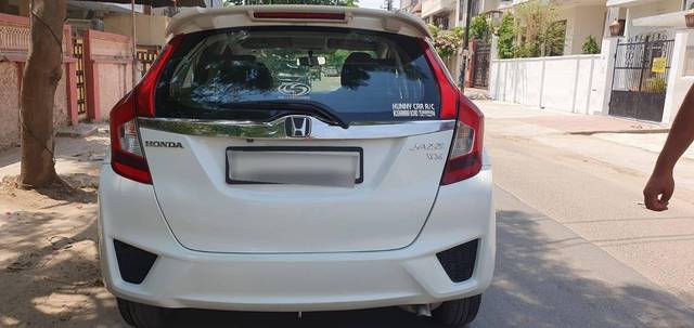 https://images10.gaadi.com/usedcar_image/4538661/original/processed_d135270d67d2b47fa1517fd5163c6274.jpg?imwidth=6402
